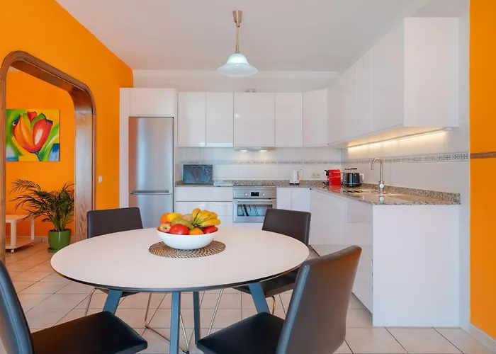 Grosses Mit Meerblick Auf Lanzarote By Interhome ティアス