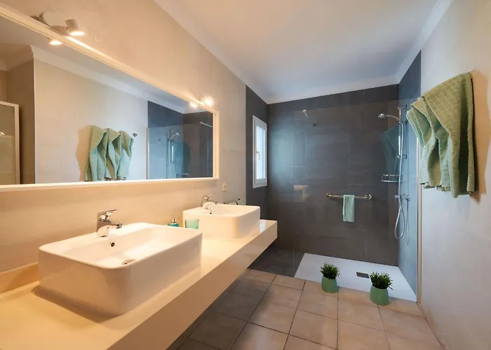 Grosses Mit Meerblick Auf Lanzarote By Interhome Apartament Tías